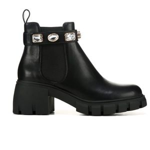 Madden Girl Honeyy Chelsea Boots